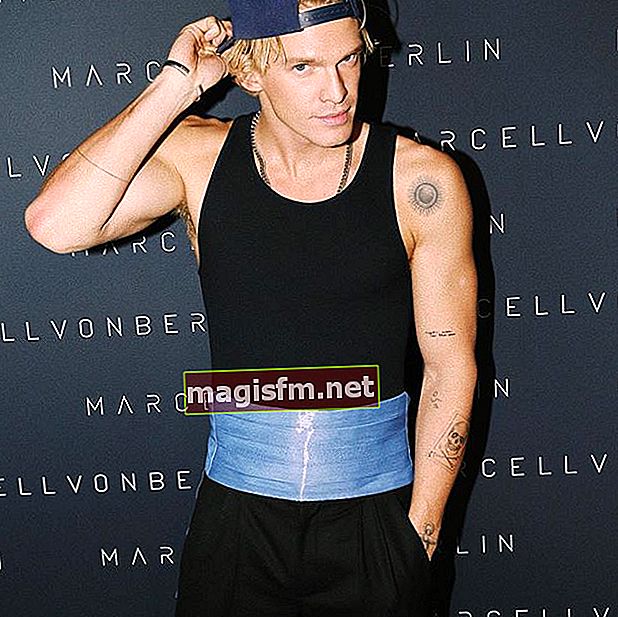 Cody Simpson (Acteur) Wiki, Bio, Âge, Taille, Poids, Petite amie, Valeur nette: 15 faits sur lui
